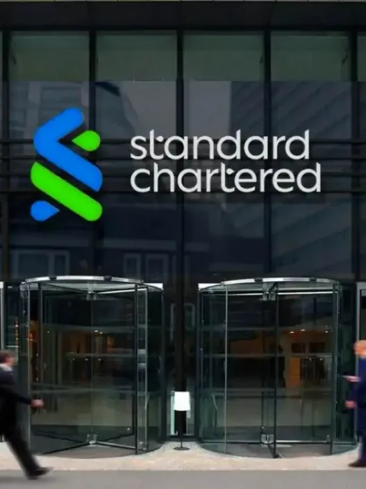 standard-chartered-predicts-ethereum-treasury-stocks-will-outshine-spot-etfs